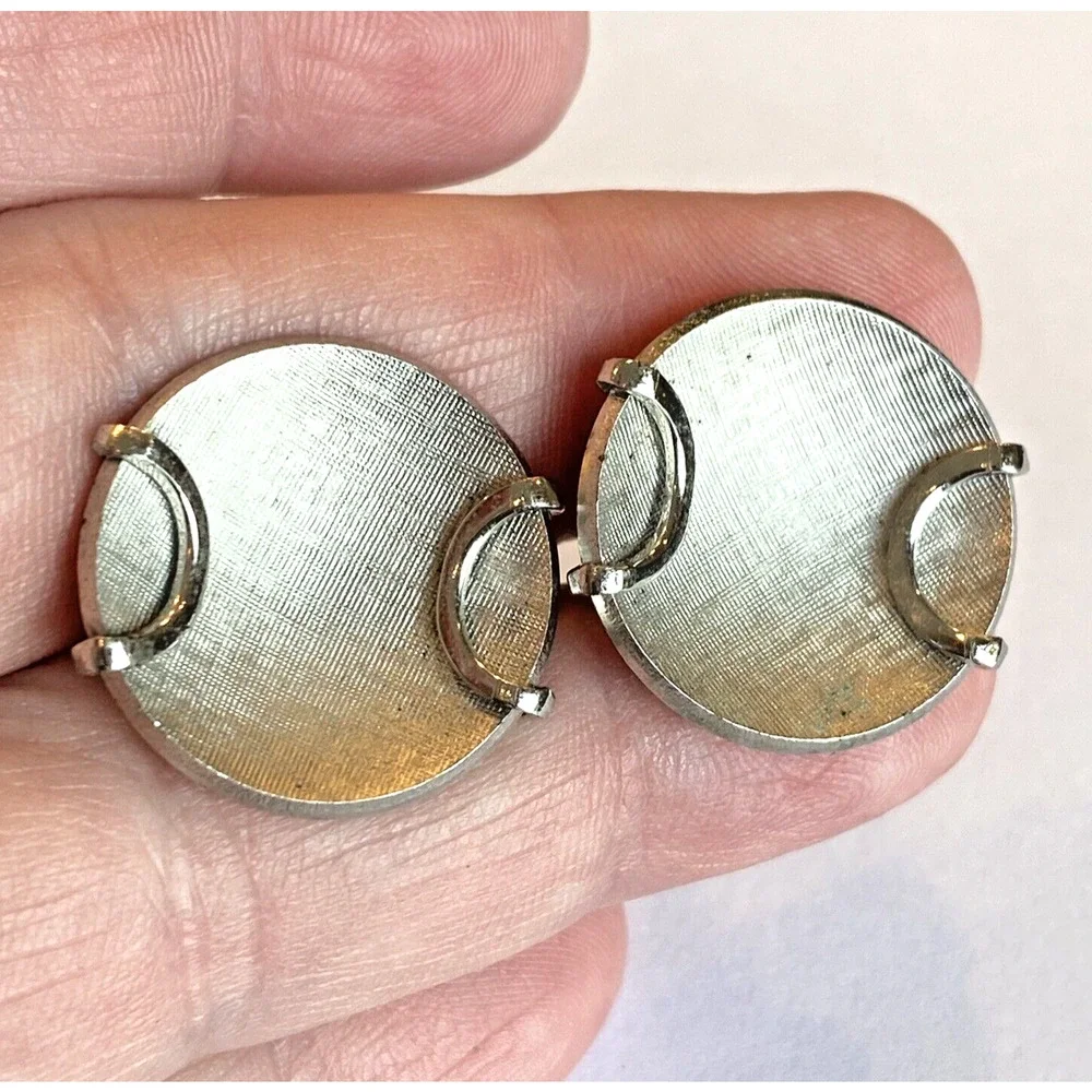 Vintage Swank Cufflinks Silvertone Frosted Finish Round Classic Mens Mid Century